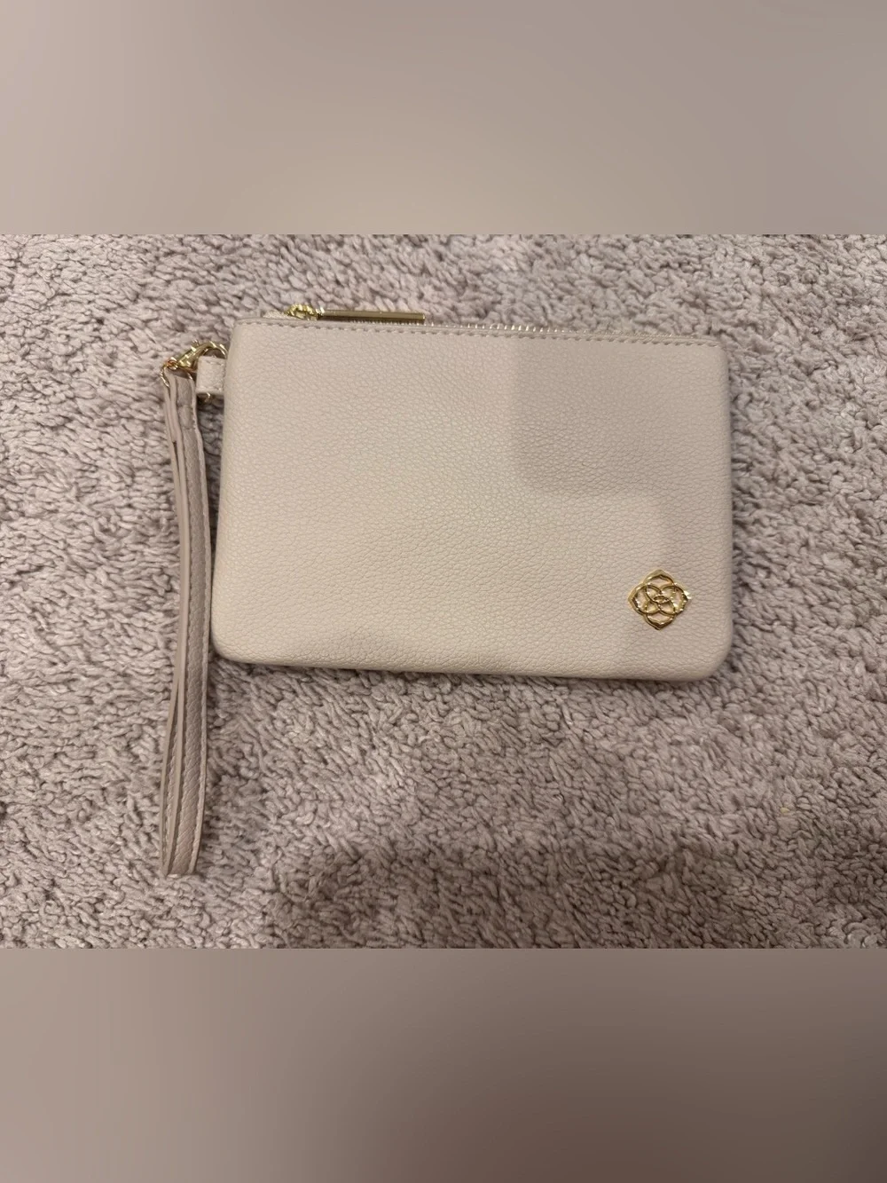 Kendra Scott Leather Wristlet